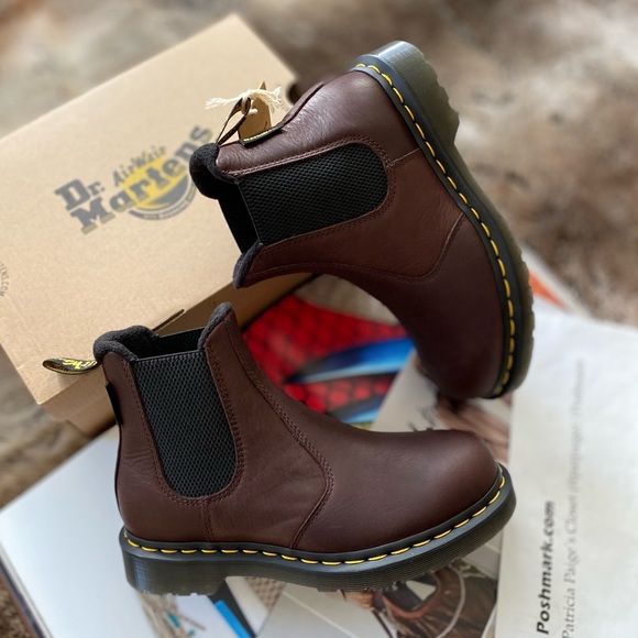 Dr. Martens 2976 Warmwair Leather Chelsea Boots - Picture 3 of 11